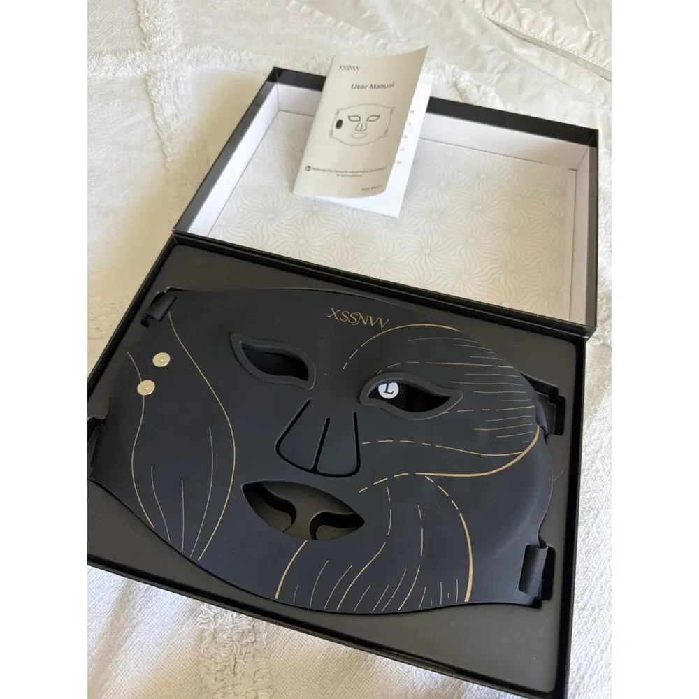 Wireless LED Facial Skincare Mask 4 Modes 272 LEDs Black